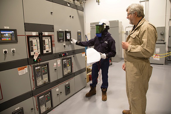 Switchgear Meets a New Era: Manufacturers share power distribution concerns