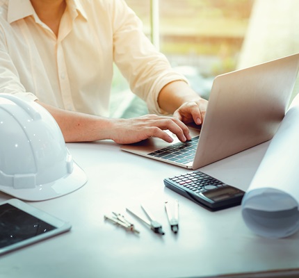 0819 Estimating Image Credit: Shutterstock / K.D.P