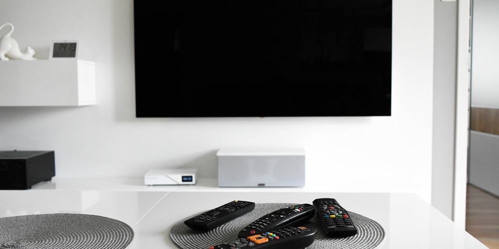 tv-set-g797d939a8_1920.jpg
