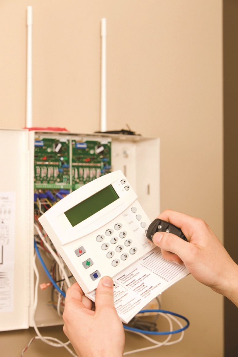 install_security_cables_iStock_000016261810Small.jpg