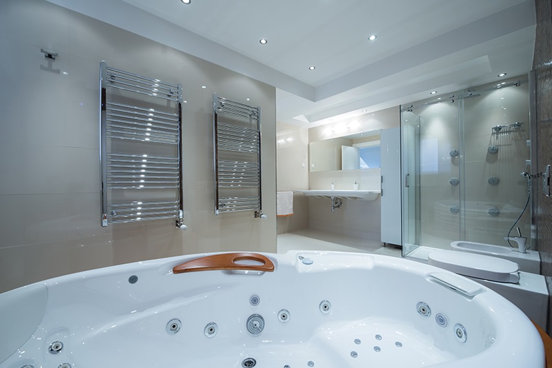 Hyperspecific hydromassage bathtub requirements