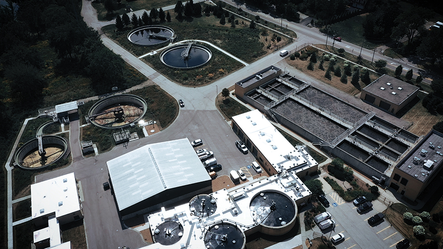 An overhead view of the Algonquin water reclamation plant in the Chicago area. | Credit: Powering Chicago