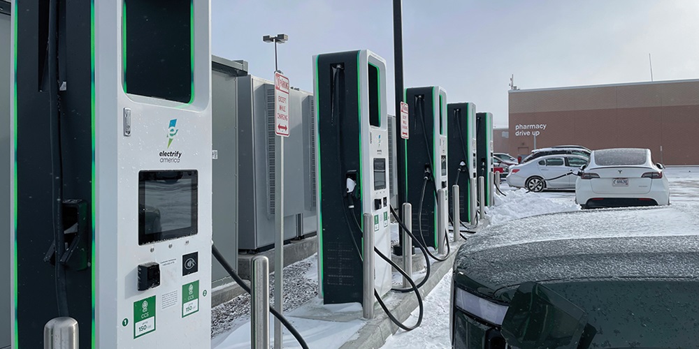 DC fast chargers are Level 3 and require power cabinets. The charger station converts AC power to DC before delivering it directly to a vehicle battery. These chargers are becoming attractive at installed stations, offering power outputs up to 500 kW.