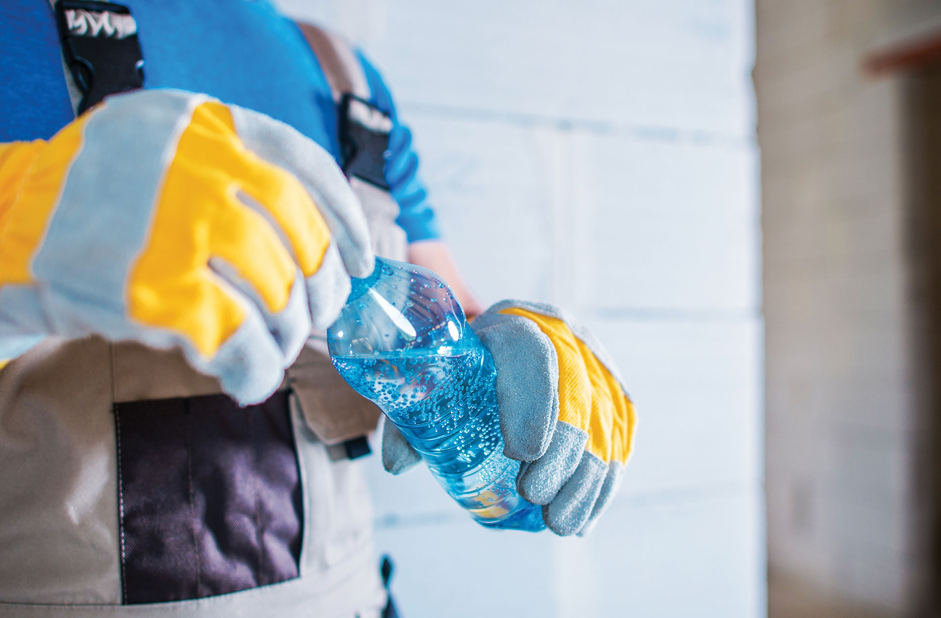 shutterstock_1008486685.jpg Staying Cool Heat-Related Illnesses