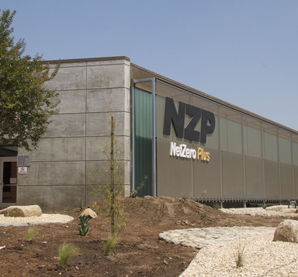 IBEW/NECA Retrofit in Los Angeles Raises the Bar for Building Energy Efficiency