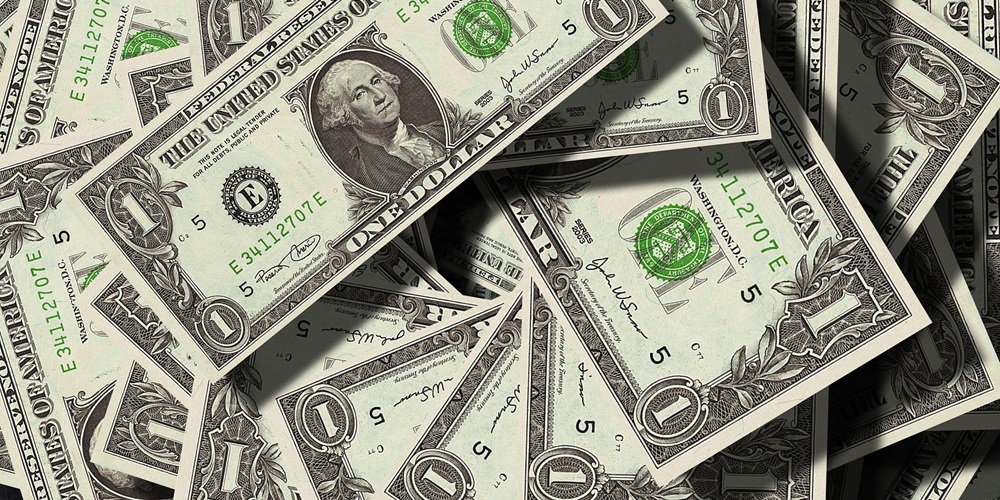 dollars-499481_1920.jpg