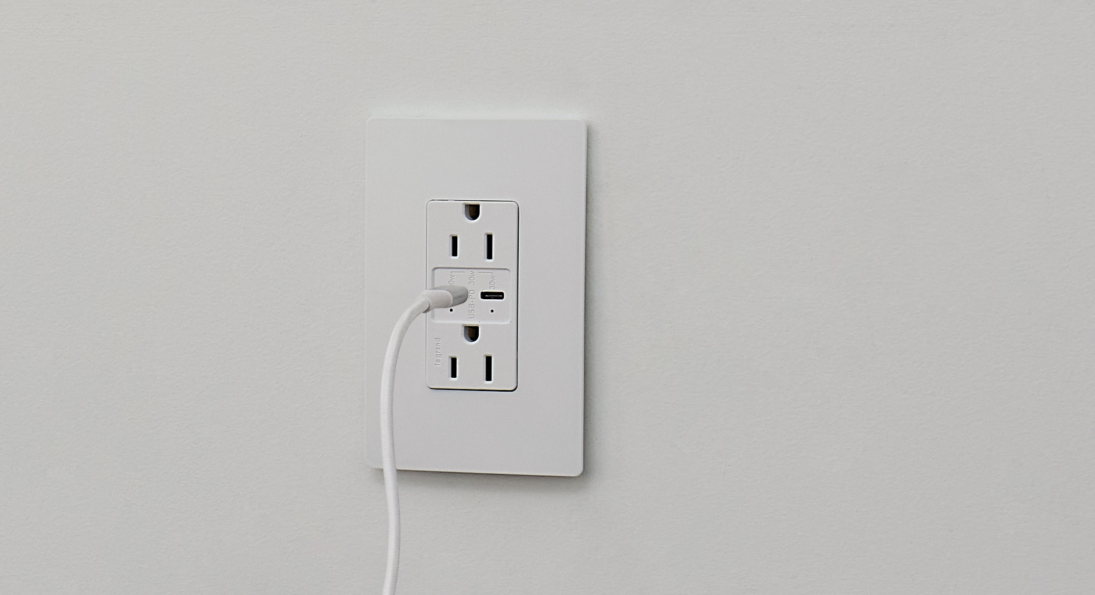 0821_New_Legrand.jpg Legrand receptacle