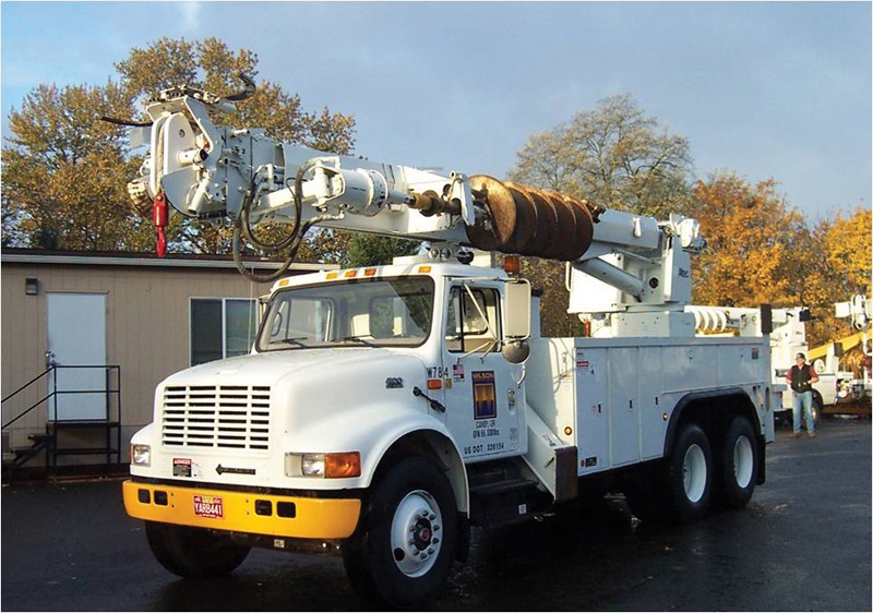 Digger Derrick-1.jpg