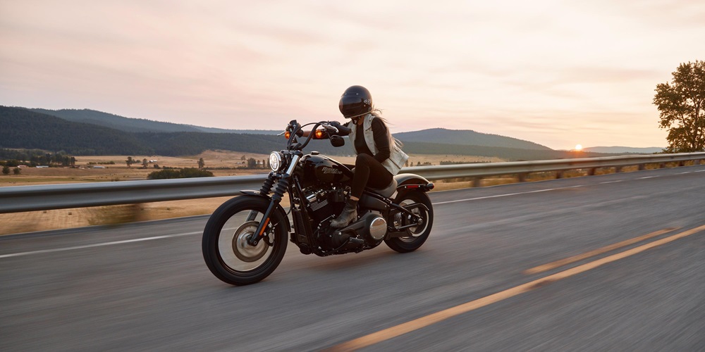 harley-davidson-zGzXsJUBQfs-unsplash.jpg