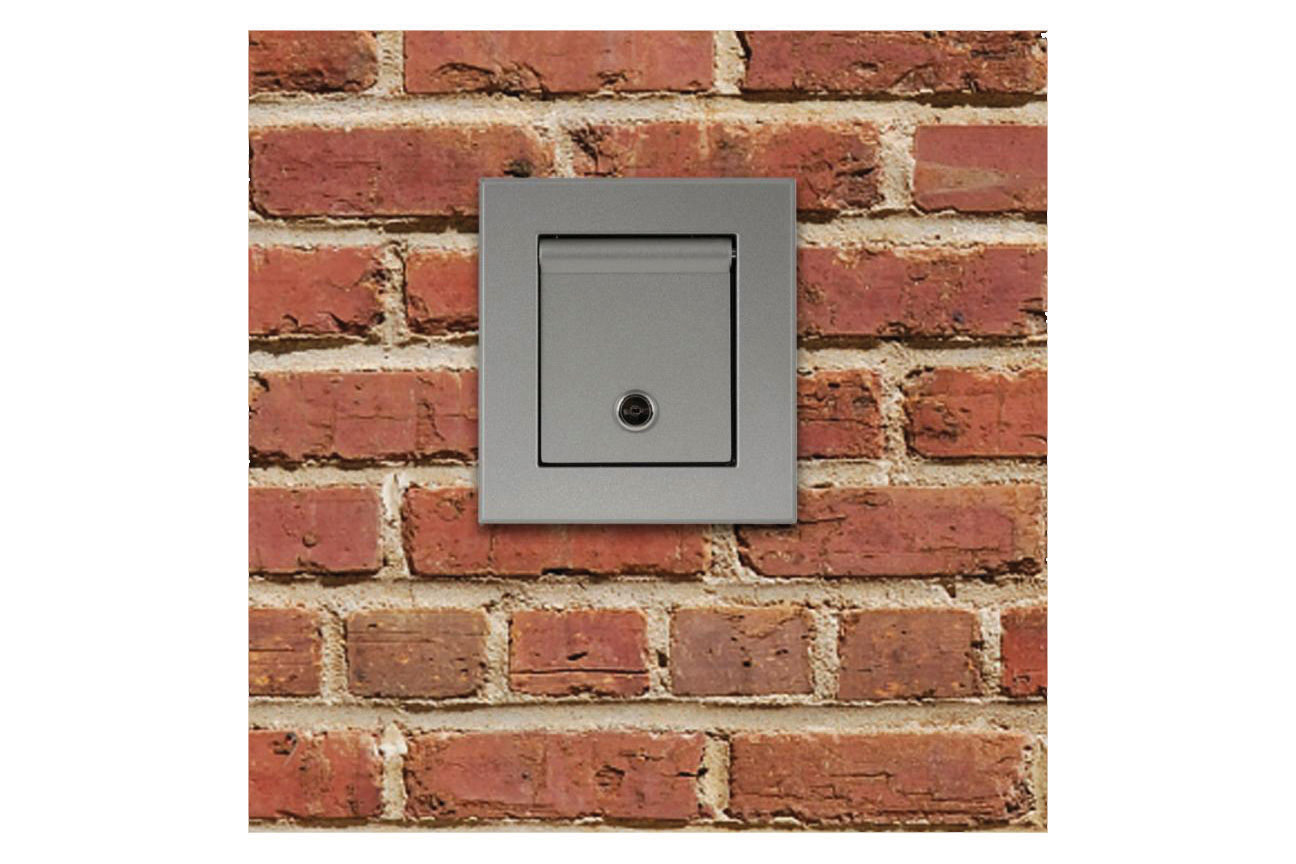 0618_Bell.jpg 0618 Bell’s 4600RAC Outdoor Cover