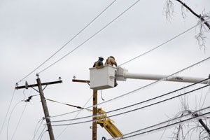 Ice Storm Freezes the Flow of Electricity in the Midwest