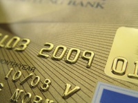 Interest in Contactless Credit Cards Rises 