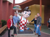 Big Boy Celebrates 60th Anniversary by Turning Green