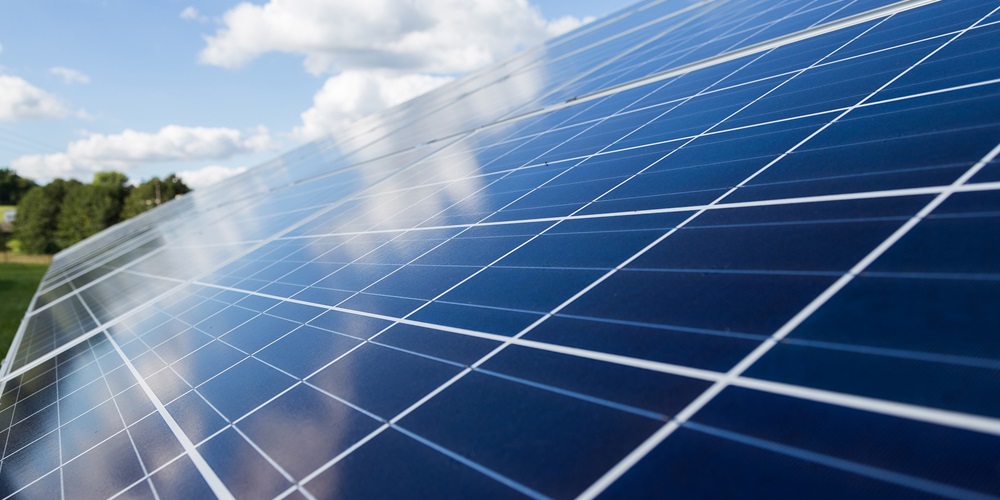 photovoltaic-2814504_1920.jpg