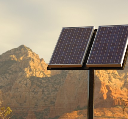 Battle Over Solar Heats Up In Arizona 