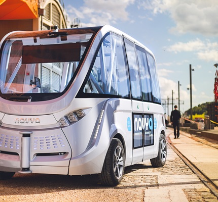 Canada Welcomes First Autonomous Electric Shuttle