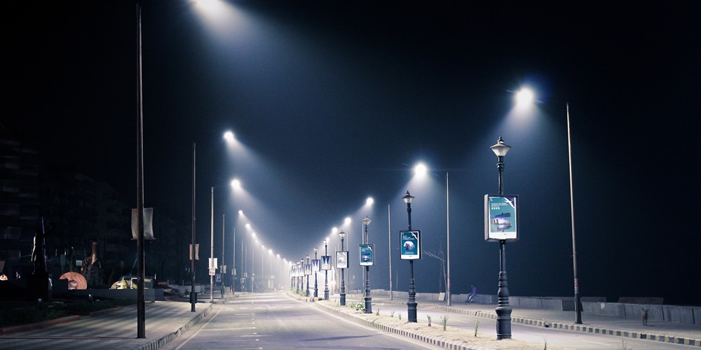streetlight-1388418_1920.jpg