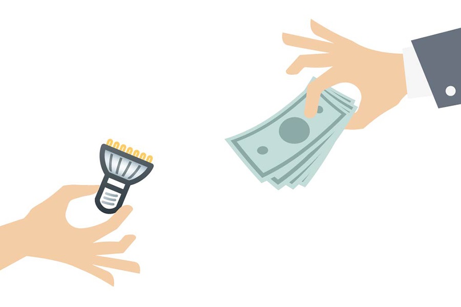 hands_money_cash_iStock_000050650700.jpg