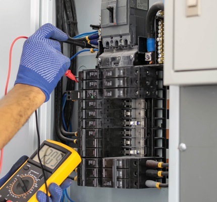 Toolbox Talk: Voltage Testing