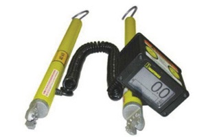 Cementex’s digital voltage phasing meter set