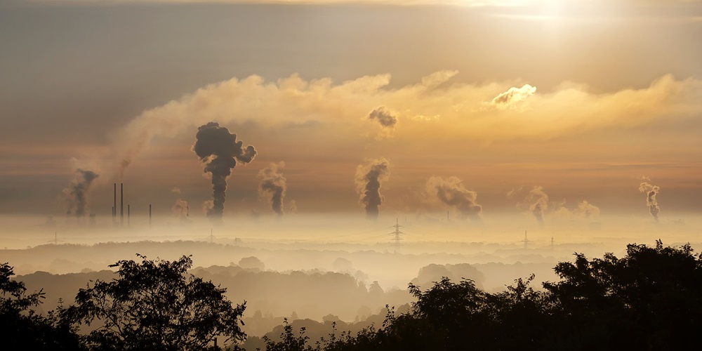 Power Plant Carbon Emissions Image by Foto-Rabe from Pixabay