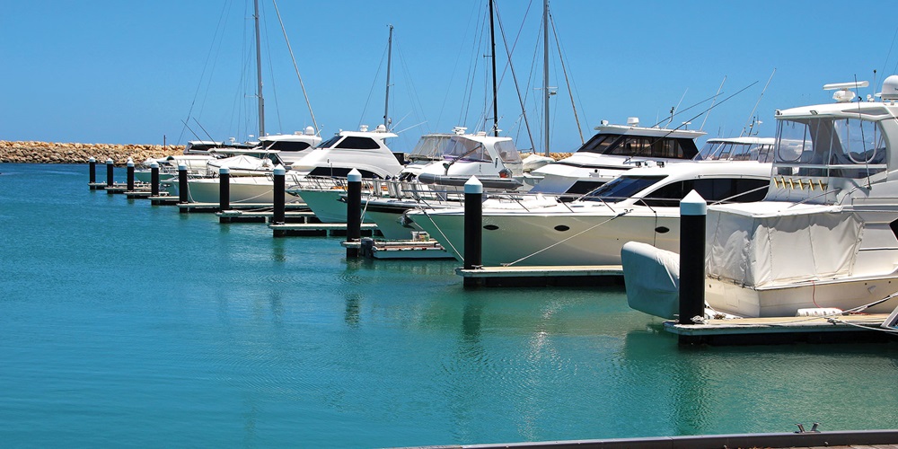 Marina Photo Credit: Shutterstock / Saphotog