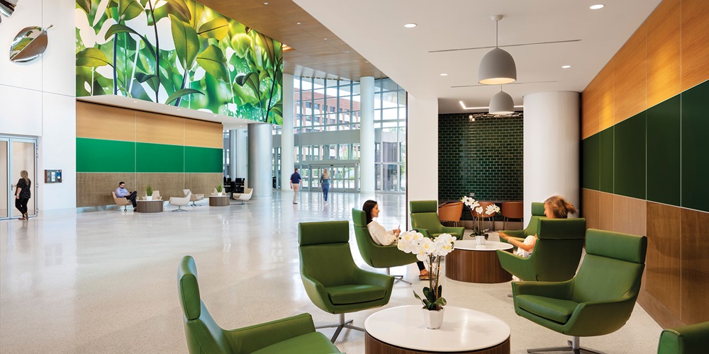 Piedmont-Atlanta-Hospital-Bed-Tower---Lobby-(HKS-&-Katie-Bricker-Photography).jpg