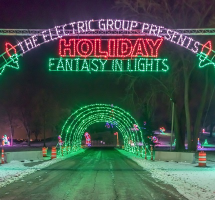 ‘A Madison, WI Tradition’: Electrical Contractors Put On 31st Annual Holiday Light Show