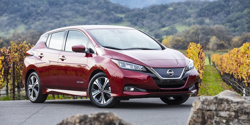 NissanLEAF30_1900x850.jpg
