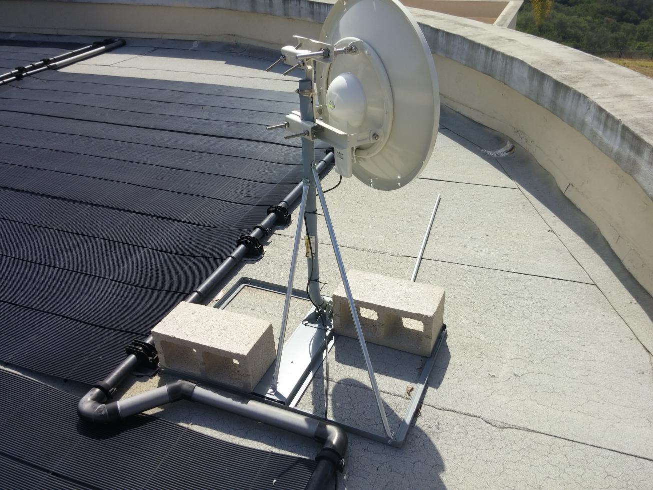 Rooftop line-of-sight Wi-Fi link