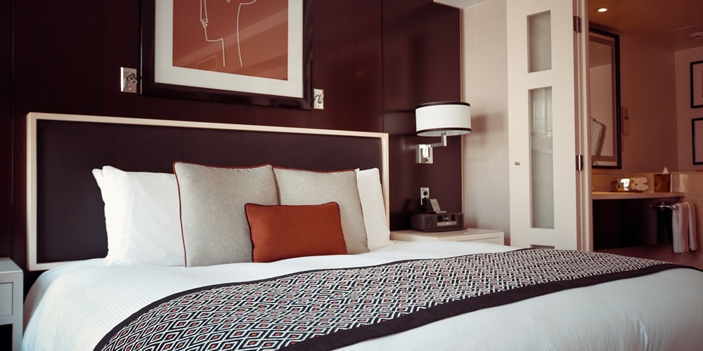 hotel bedroom