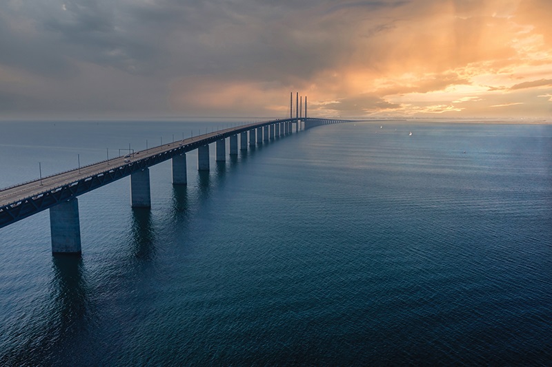 vecteezy_panoramic-aerial-view-of-the-oresundsbron-bridge-between_5134623