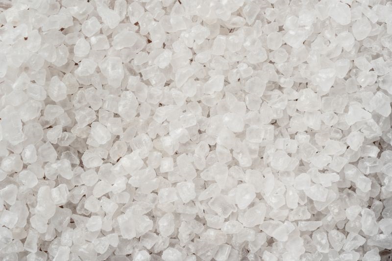 For utilities, data centers and other large commercial and industrial enterprises seeking an alternative to lithium-ion batteries, sodium-ion batteries are a newer, less-risky technology to consider.