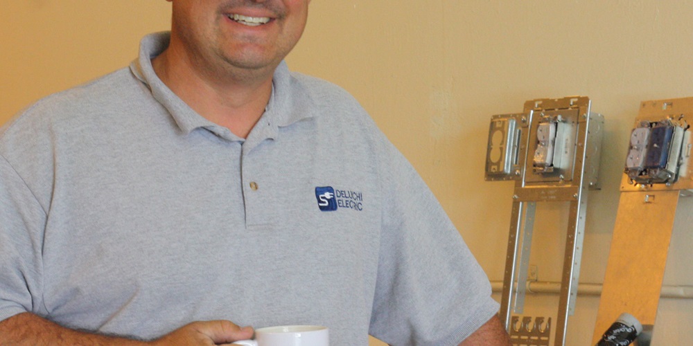 serv-maint-Bill-Delucchi-Coffee-Break_square.jpg