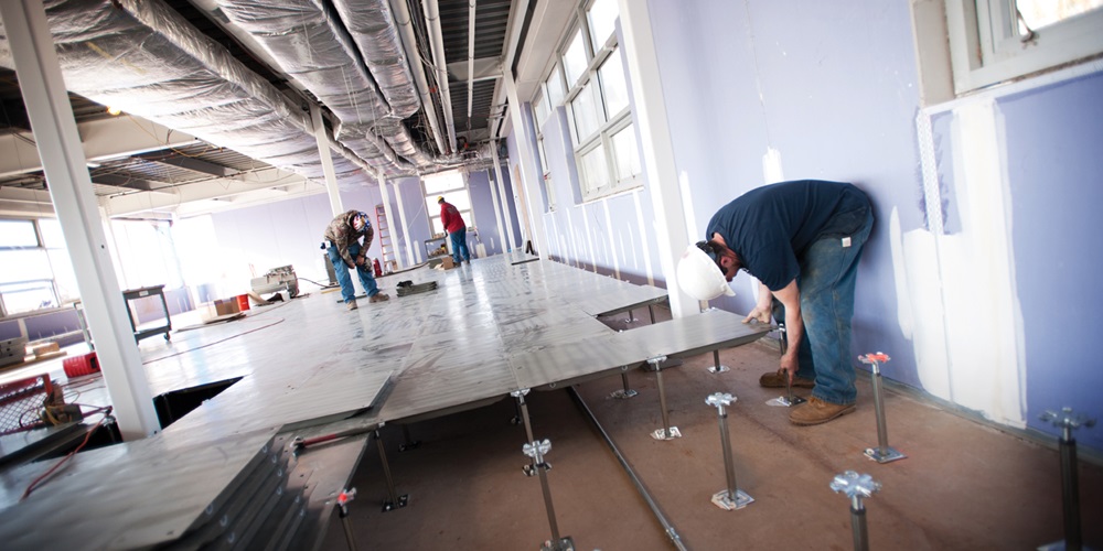 Natural Daylighting and Raised Floor System_CREDIT Denmarsh Photography Inc.jpg