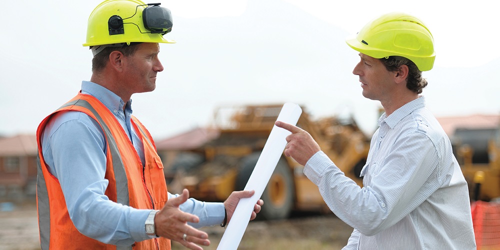 construction_argue_engineer_worksite-disputeiStock_000016584736XXXLarge.jpg