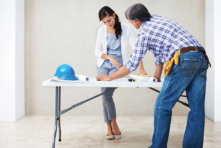 contractor_electrician_iStock_000017135712_Double.jpg