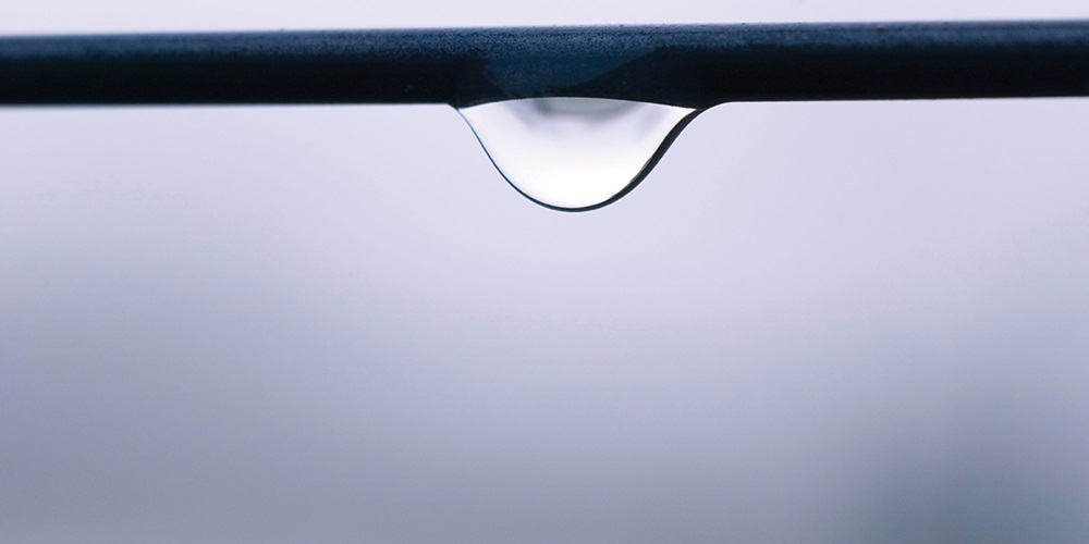 wet_wire_vapor_think91741570.jpg