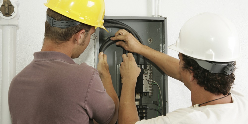 electric_panel_electricians_think_116013855.jpg