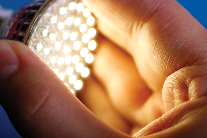 led_lamp_light_energy_bulb_iStock_000006191695_Large.jpg
