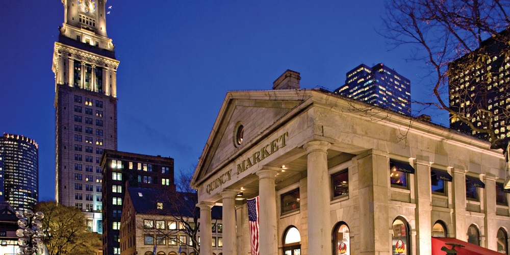 05-gbcvb-web_quincy-market-night-(1).jpg