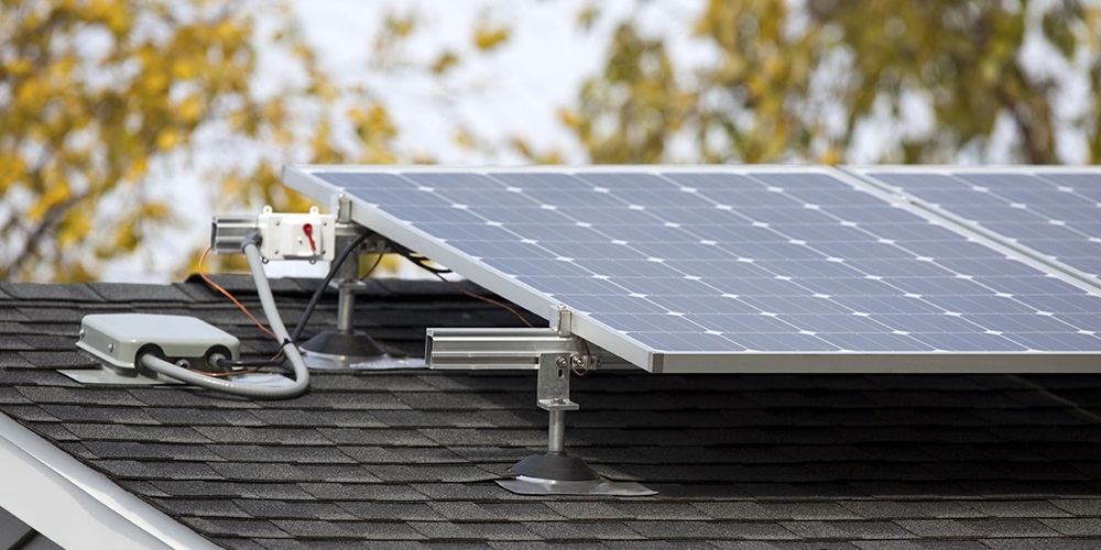 solar_panel_inverter_iStock_000041276618XXLarge.jpg