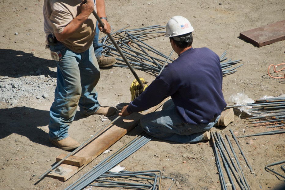 construction_rebar_think104642379.jpg