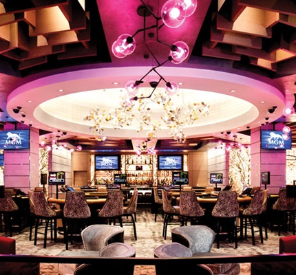 Let Us Entertain You: LEDs Impress With Fantastic Displays