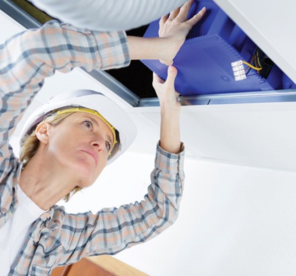 The Right Environment: Keeping Women in the Trades 