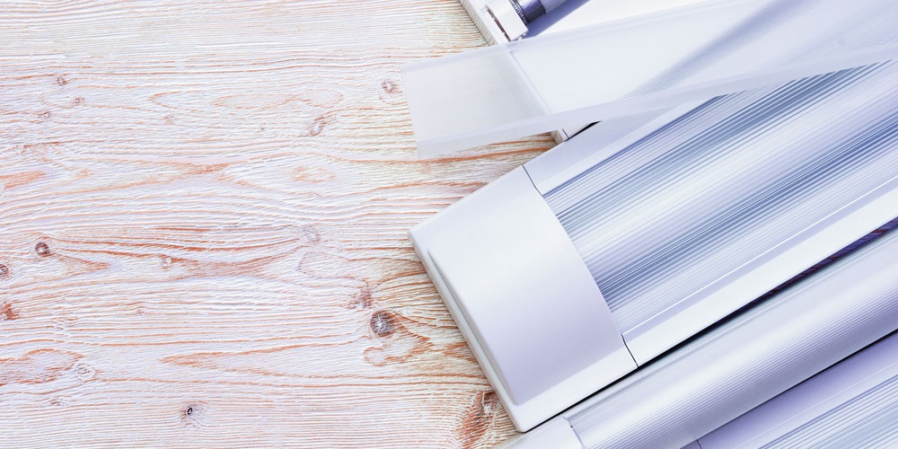 LED_tubes_lighting_iStock_84780519_LARGE.jpg