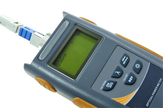 fiber_optic_optical_power_meter_shutterstock_75243730.jpg