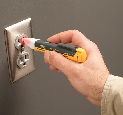 Fluke’s 1LAC II A noncontact voltage tester / non-contact voltage tester