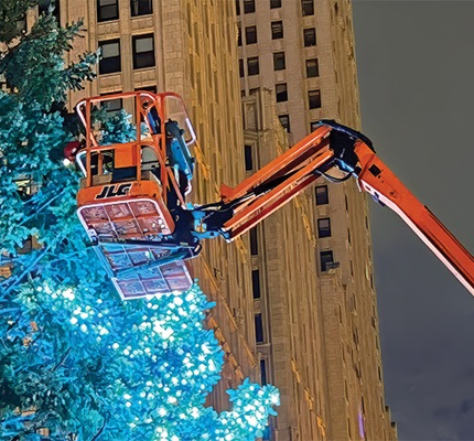 'Tis the Season: McWilliams Electric put the twinkle in the holidays by planning and executing a tree-lighting in Chicago’s Millennium Park