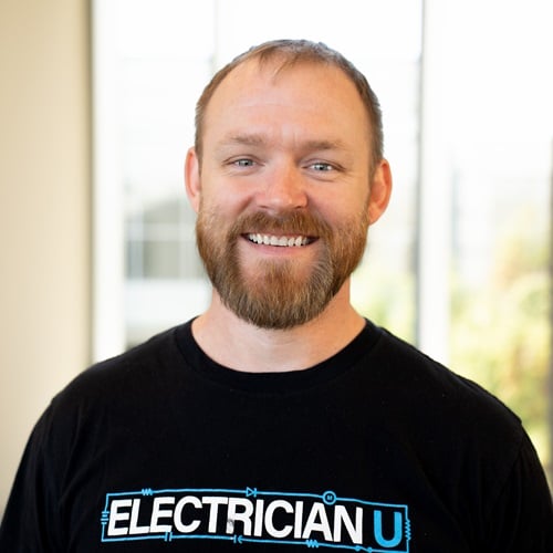 Headshot of Dustin Stelzer, Electrician U